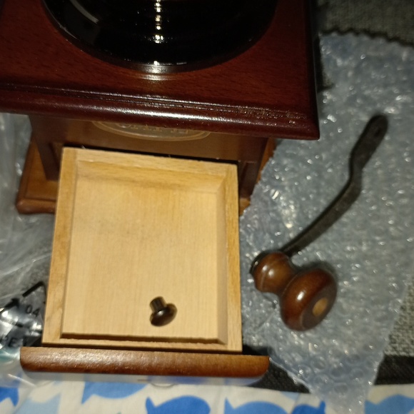 Coffee grinder - Picture 7 of 16